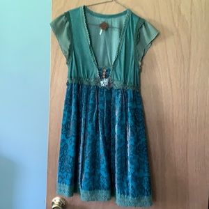 FP dress made of velvet and lace